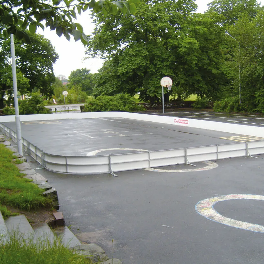 Udendørs floorball/multibane
