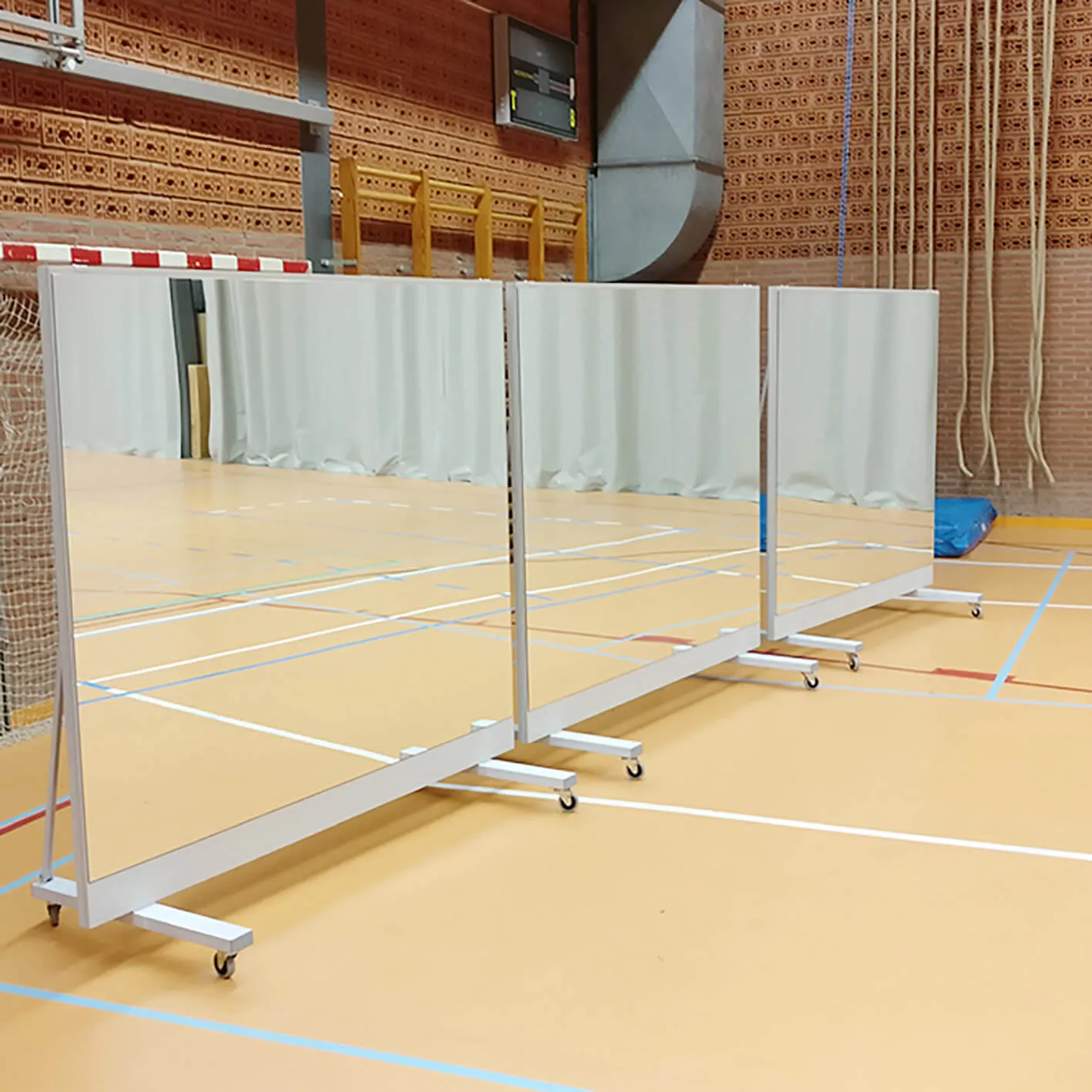 Flyttbar speilvegg