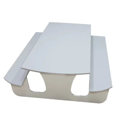 Vegghengt klappbord med benk Vegghengt klappbord med benk