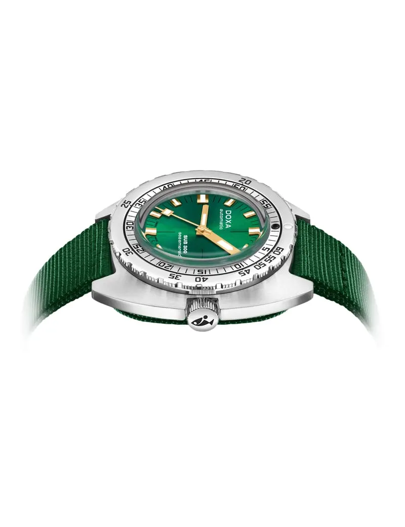 DOXA Sub 300 Sea Emerald 821.10.131.26-N