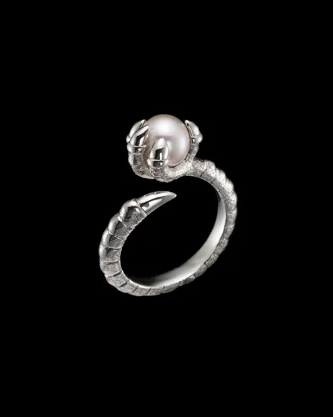 Maria Nilsdotter Claw Pearl Ring CP-06-RIB-30