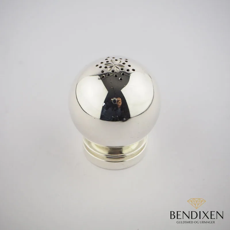 Georg Jensen Salt og Peberbøsse - Pyramide No. 632