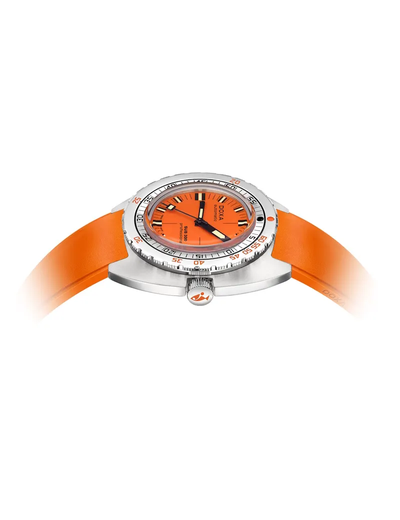 DOXA Sub 300 Professional 821.10.351.21