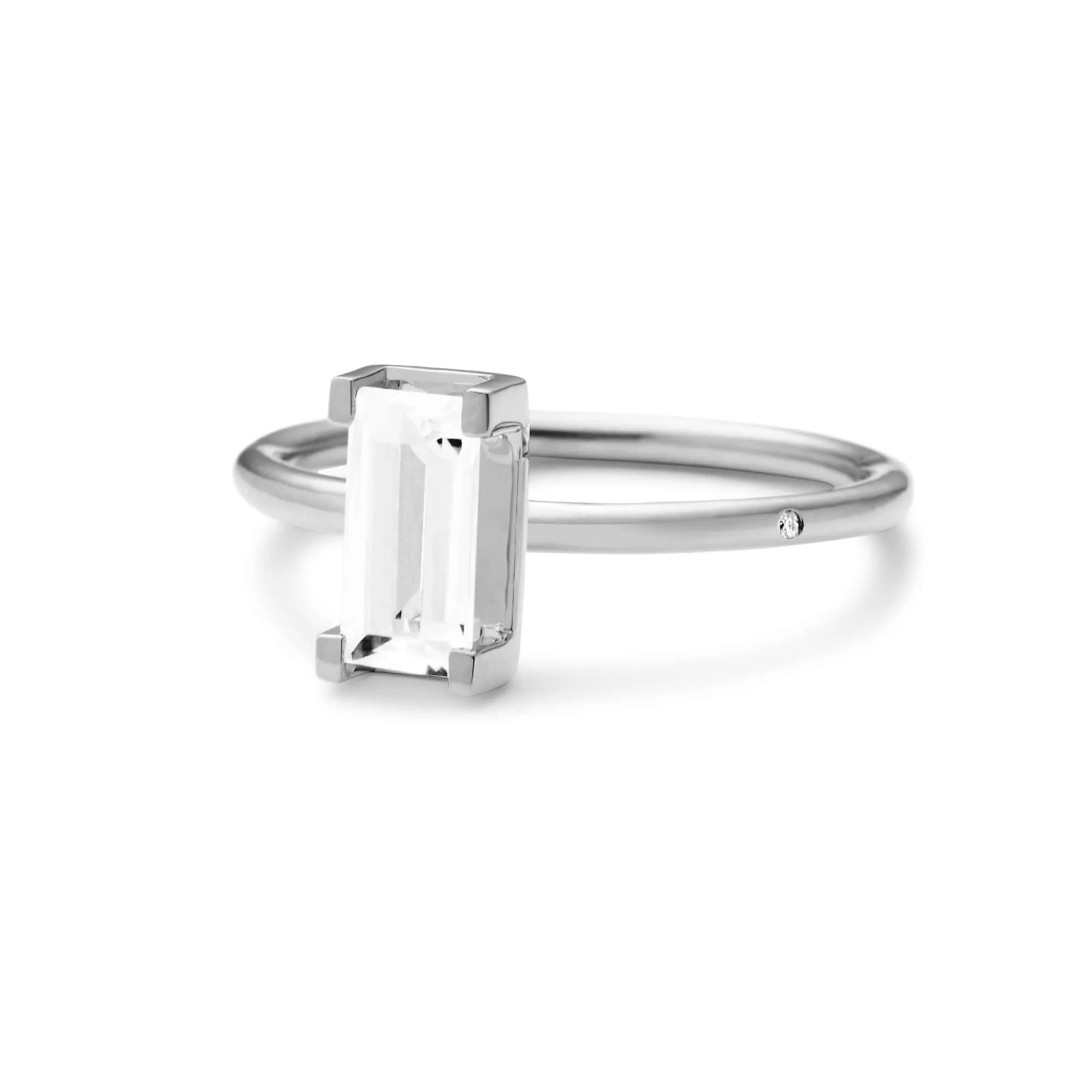 Ro Copenhagen Nord White Ring Turned R106W124