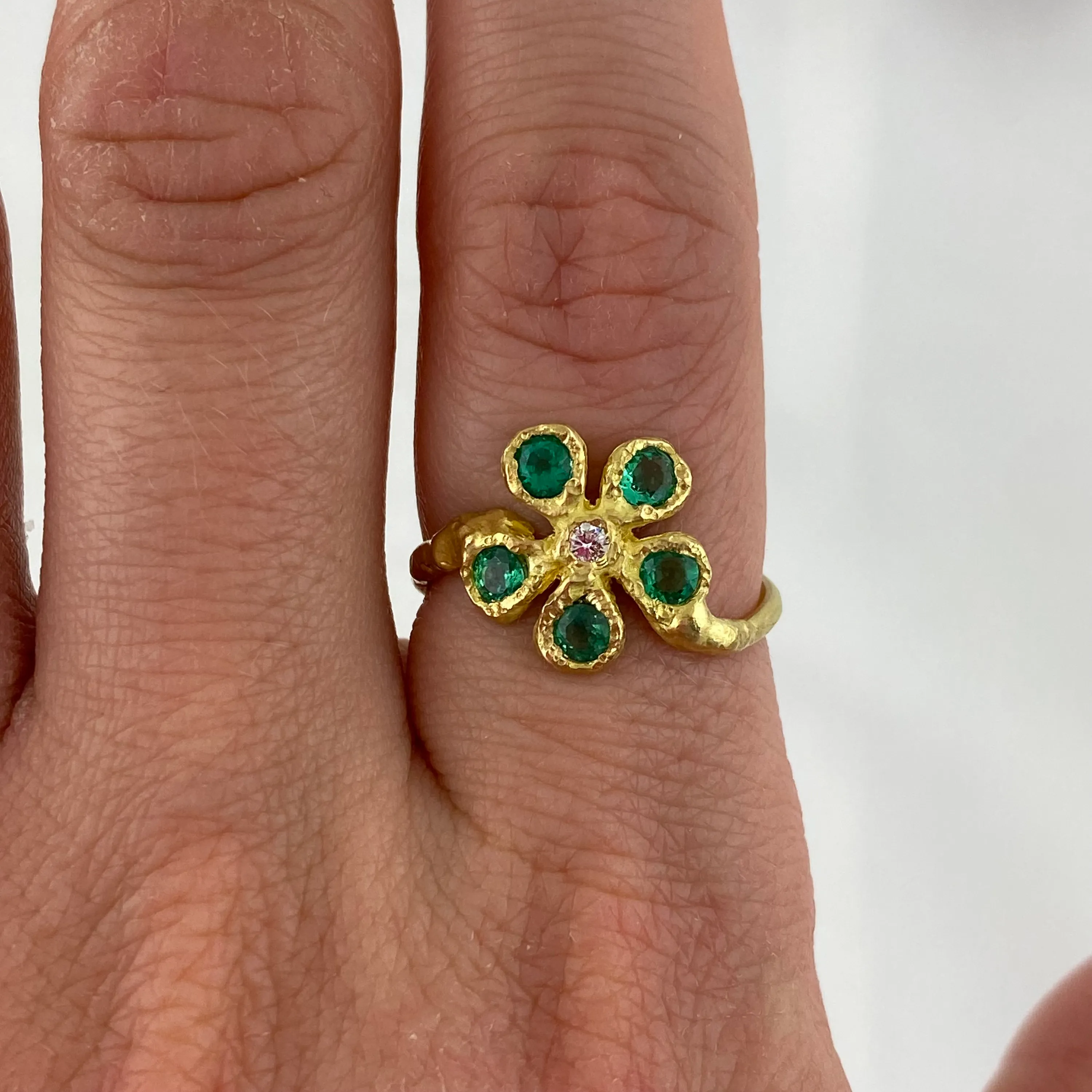 Elhanati Big Flores Ring Emerald ELH/FL/1002e