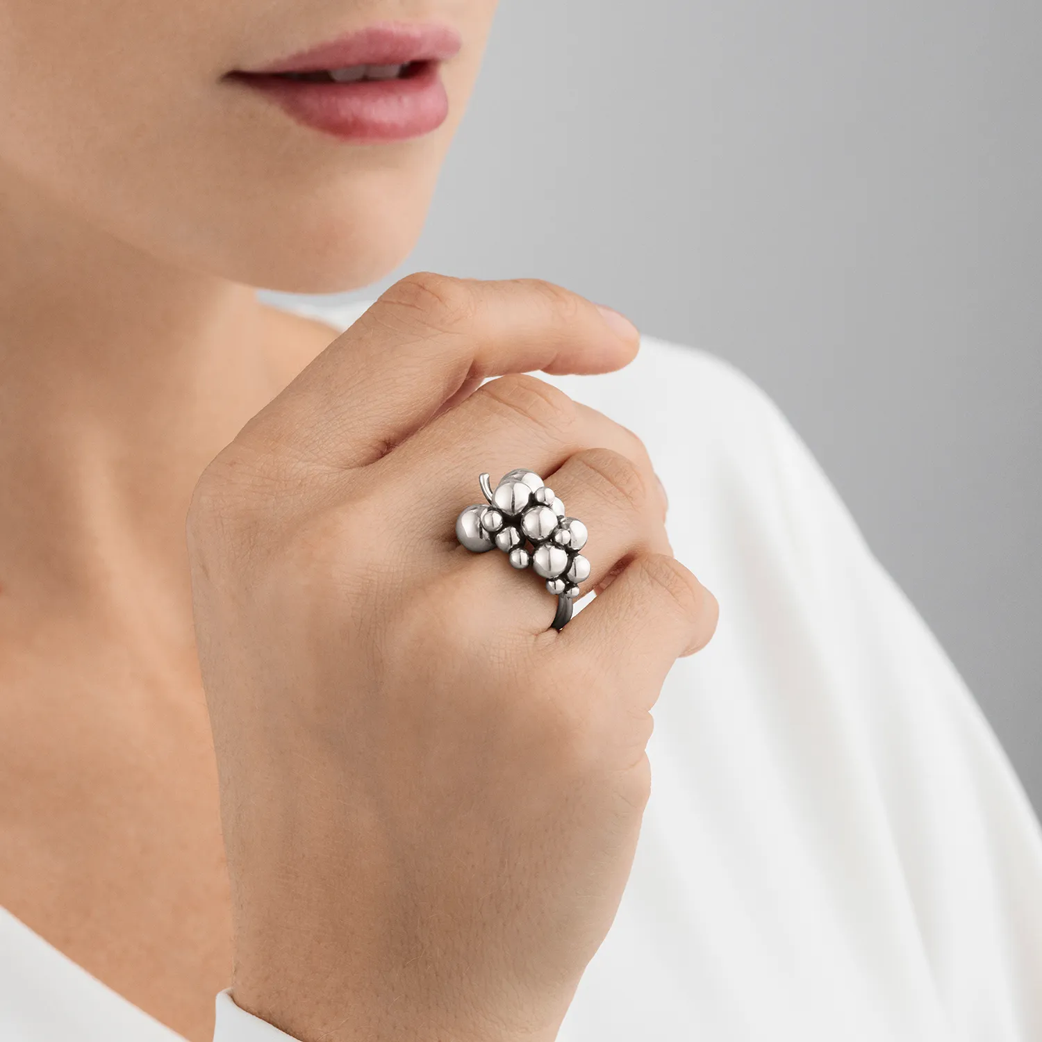 Georg Jensen Moonlight Grapes Lille Ring 20000333