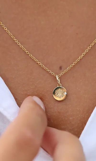 Ro Copenhagen Inner Peace Kronechakra Vedhæng P124Y207