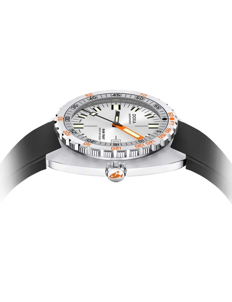 DOXA Sub 750T Searambler 825.10.021.20