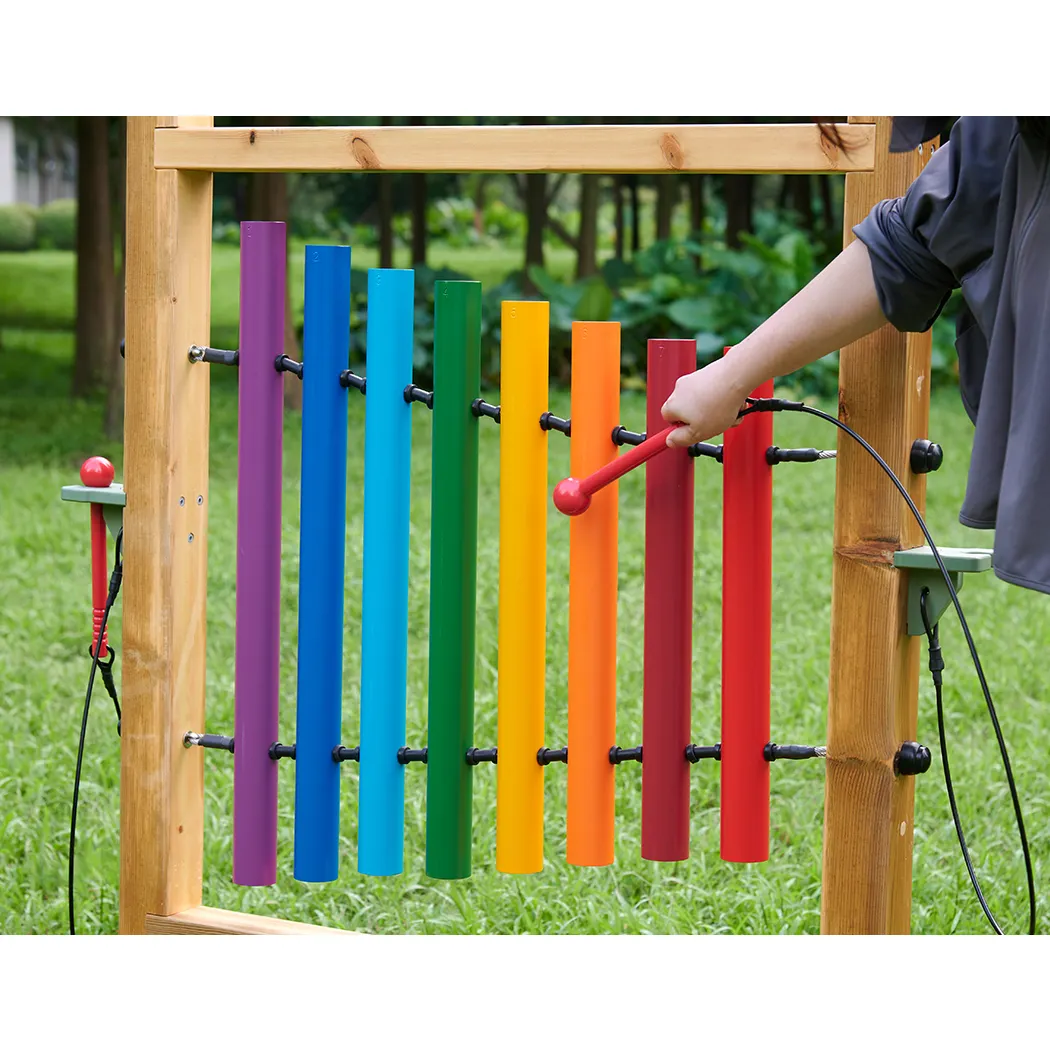 Vertikale lydrør – musik og sanseleg for børn