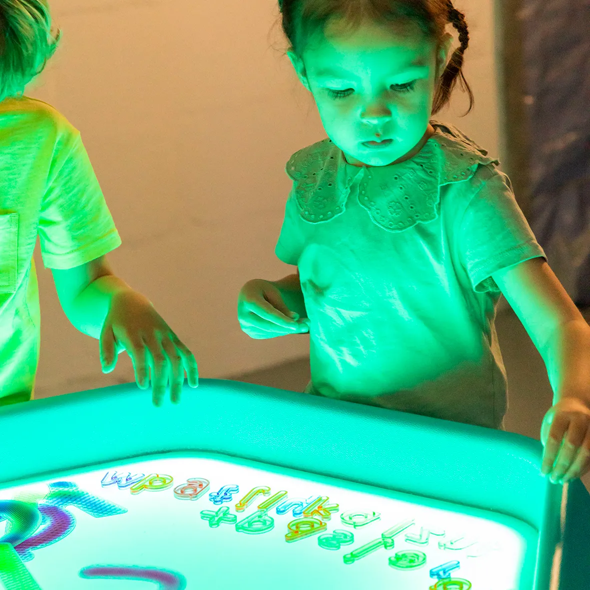 LED Sensorisk bakke med stativ