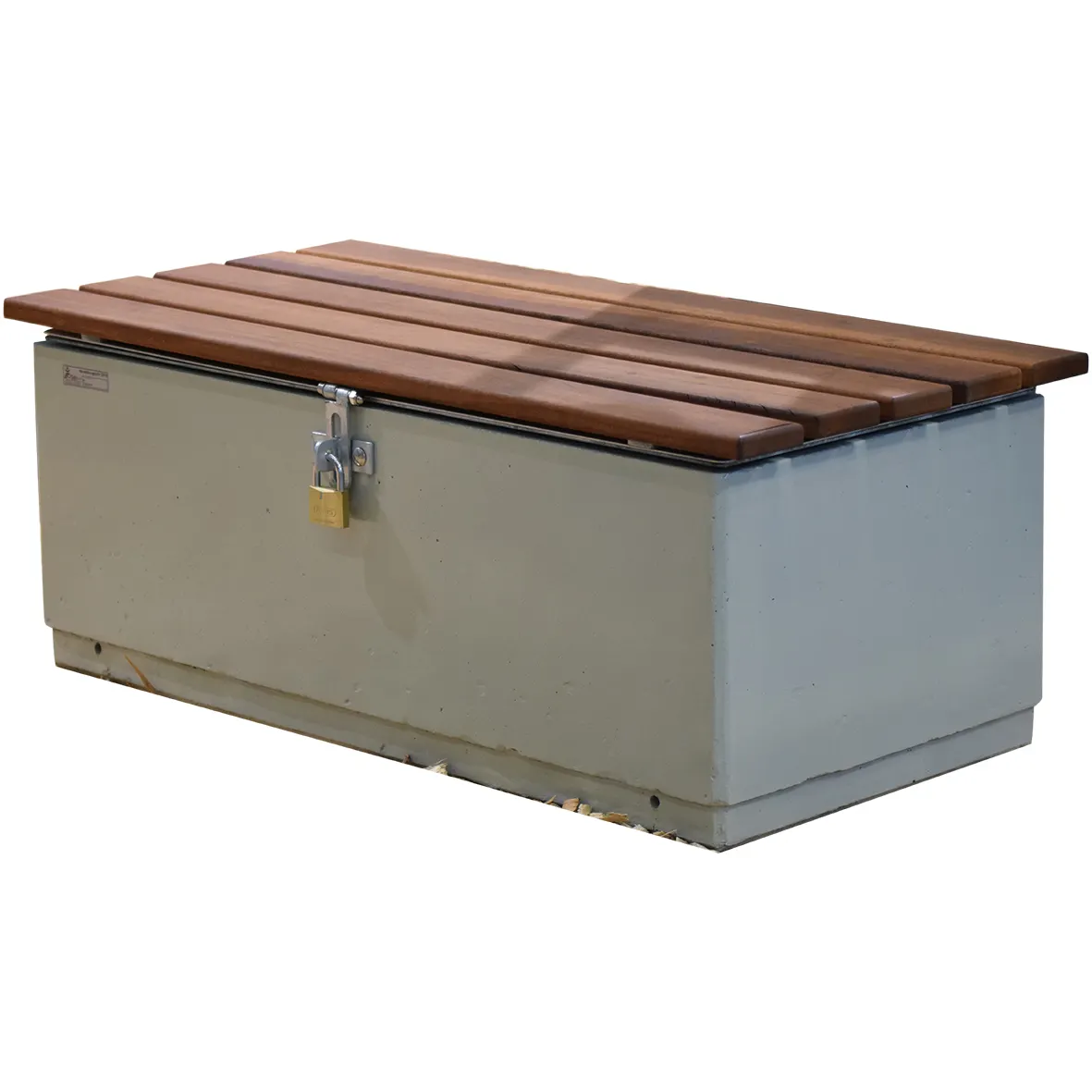 Betonipenkki ja säilytyslaatikko