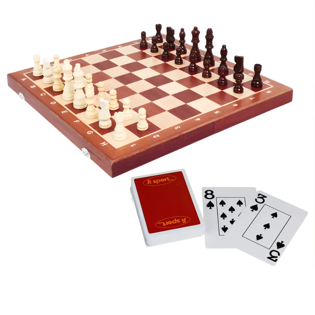 Shakki ja kortit – klassikot samassa setissä