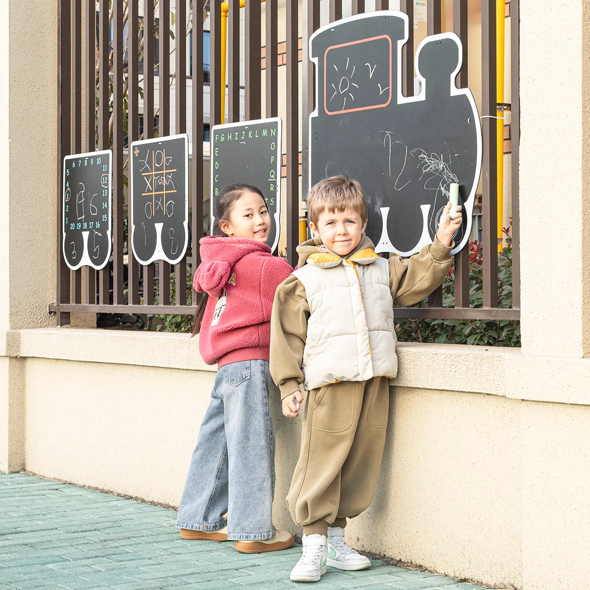 Utendørs krittavletog 4 stk