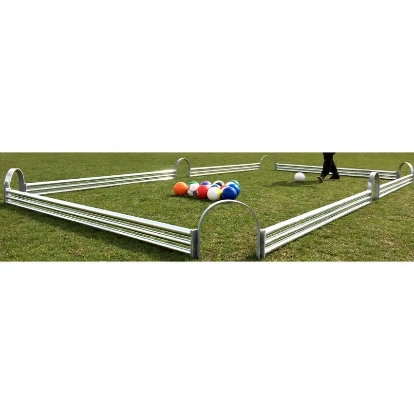 Fotballpool bane i stål